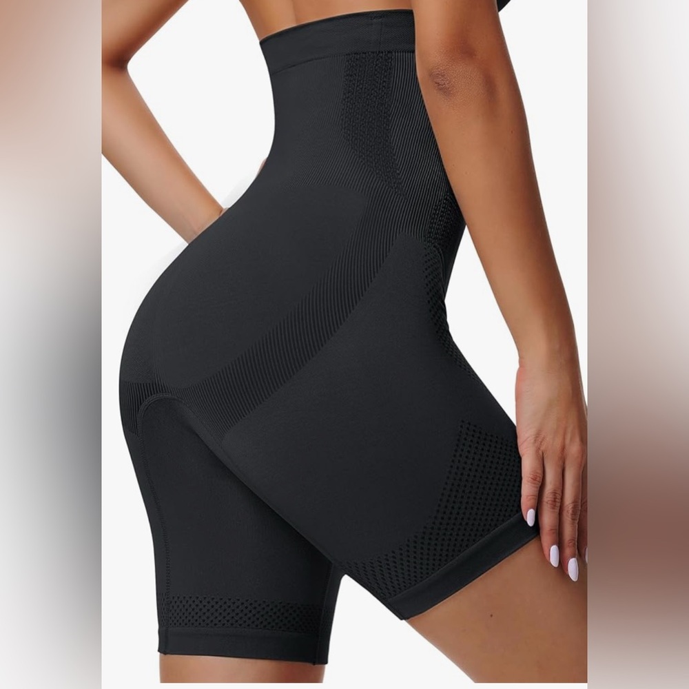 Sarin Mathew’s Black High Waisted Shapewear Slimmer Slim Wear Med Large NWT